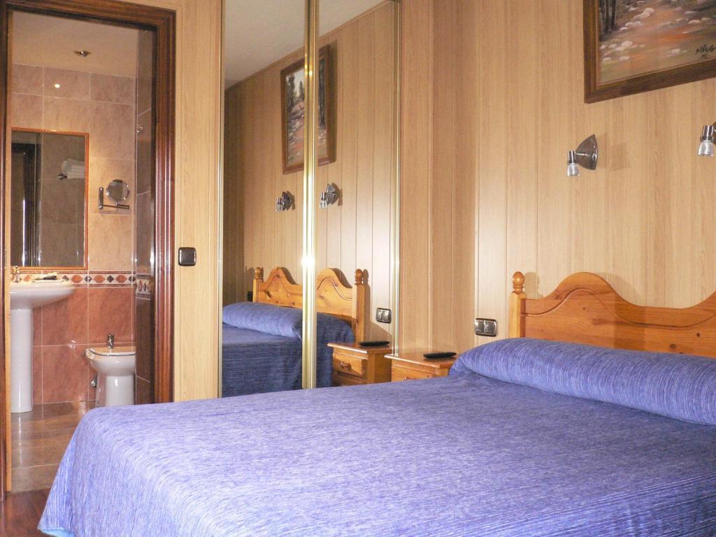Hotel Dona Blanca Albarracín Exteriör bild